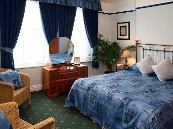 Glendower House Гостевой дом
